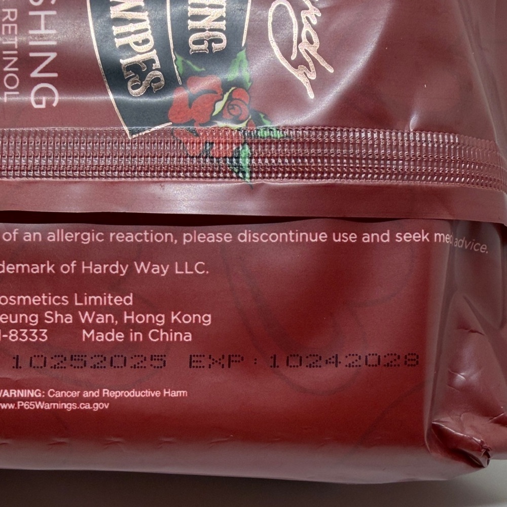 3/$15 🌸 Ed Hardy Nourishing Facial Wipes - SEALED! Never Opened. - Picture 4 of 5